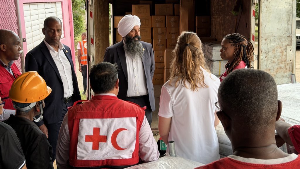randeepssarai's tweet image. In 1988, when Hurricane Gilbert hit Jamaica, Canada was the first to send the @jamaicaredcross supplies, now Canadians have stepped up again in the wake of Hurricane Melissa. 

You can count on Canada to be a partner in delivering emergency relief to help those hit the hardest.