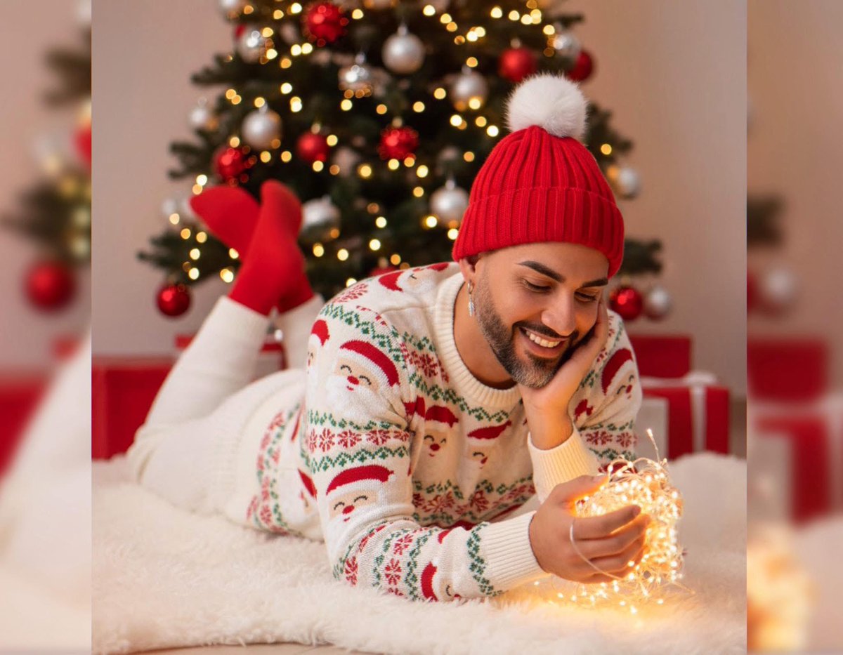 Rickie198's tweet image. Que cada estrella del arbol de Navidad sea un sueño por cumplir en el próximo año!
¡Felices fiestas!
#FelizNavidad!
🎄🎁