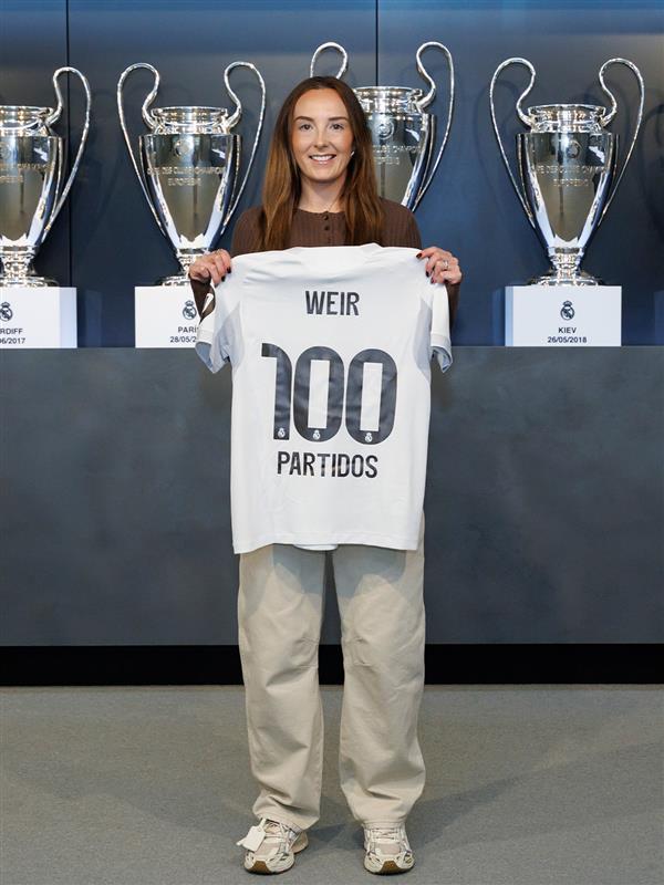 👏 ¡Menuda forma de cumplir 1️⃣0️⃣0️⃣ partidos con el @RealMadridFem!
🤍 @ItsCarolineWeir