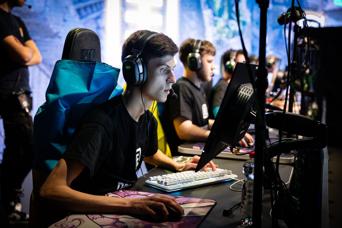 naginat666's tweet image. I am becoming a free agent. Please send your offers via private message or email,Steam.
I have 9 years of gaming experience
20 y.o
esea main- playoffs exp x2
dach Finalist div1
exp eu, cis language
hltv:hltv.org/player/24944/n…
tournament details are listed in the post description