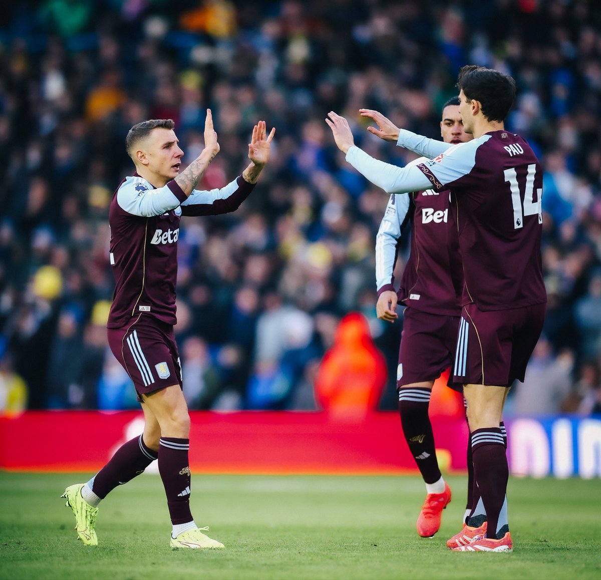 LucasDigne's tweet image. Important win away 🤩💜💙🦾