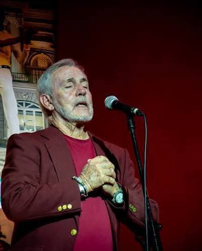 RP_OndaAlegria's tweet image. 🖤🎗| Desde la emisora de la familia cubana nos unimos al dolor dem mundo artístico ante el fallecimiento del maestro José Antonio Chávez, Premio Nacional de Danza.

#danza #CubaEsCultura #RadioProgreso #LaOndaDeLaAlegría #RadioCubana #SonidoParaVer #Actualidad