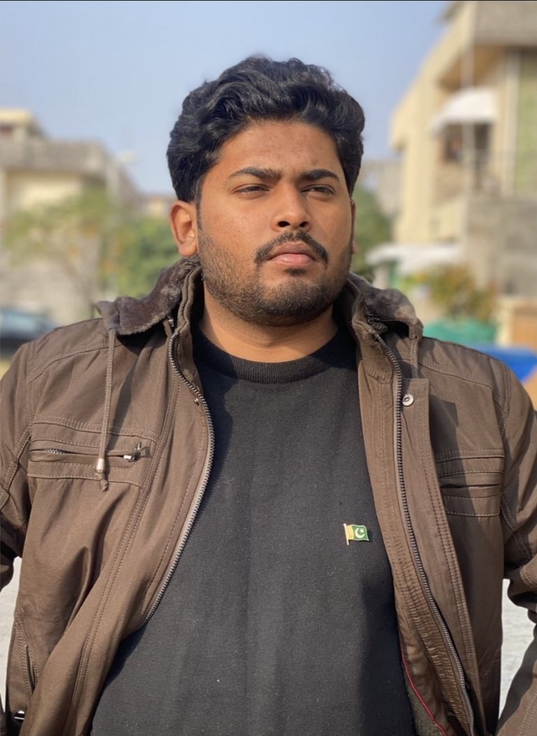 Sony_810's tweet image. بہادر صحافی آغا شیخ سرور کی گرفتاری آزادیِ اظہار پر ایک اور حملہ ہے۔
حق کی آوازیں قید نہیں ہوتیں!!
 آج کے پاکستان میں، جہاں فاشزم اپنے عروج پر ہے، سچ بولنا سب سے بڑا جرم بنا دیا گیا ہے۔

#ReleaseAghaShaikhSarwar
@Agha_Sarwar804