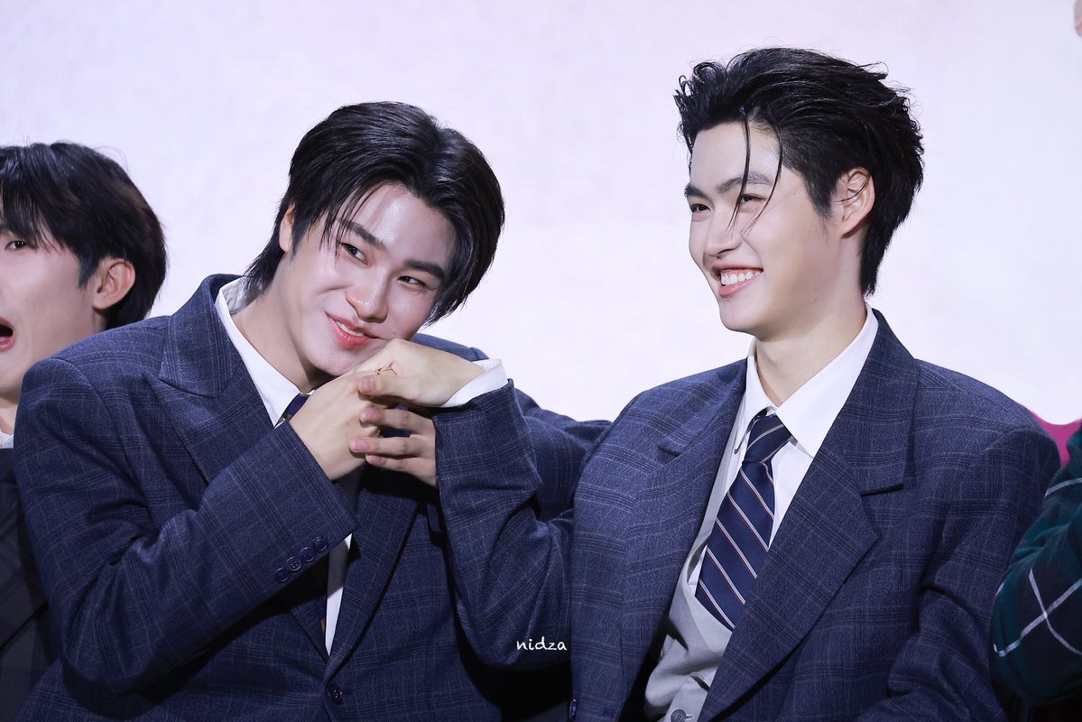 SuchacutieLM's tweet image. มาการองแสนชิ้น อาจจะไม่ต้องละ55555 น้องมิค Approved ขนาดนิ้ 

LUKEMICK HEARTBEAT IN VN 

#BoysInLoveSeriesxVIETNAM
#LukeMick #lukeso_ #mickmetas