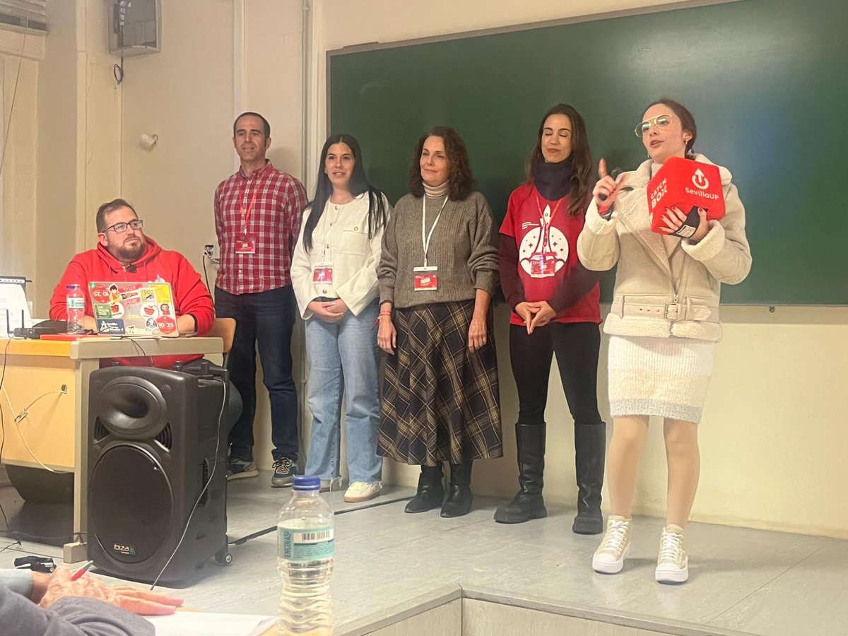 Startup Weekend SVQ tweet media