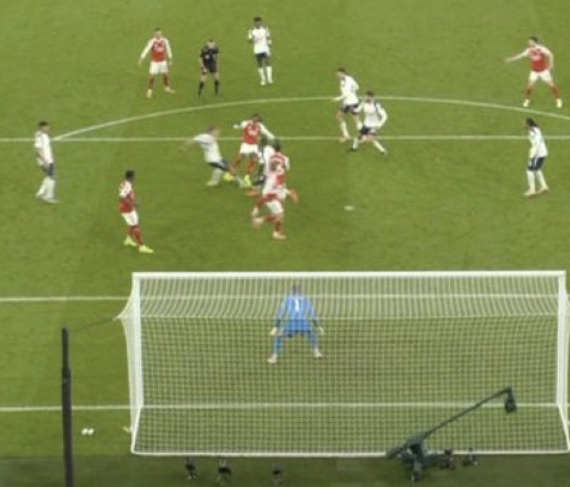 Common_SensePod's tweet image. Honestly, I don&apos;t have a Scooby Doo what offside is anymore. Michael Oliver the ref as well 😂 at this point, I think they just make up the rules game by game.