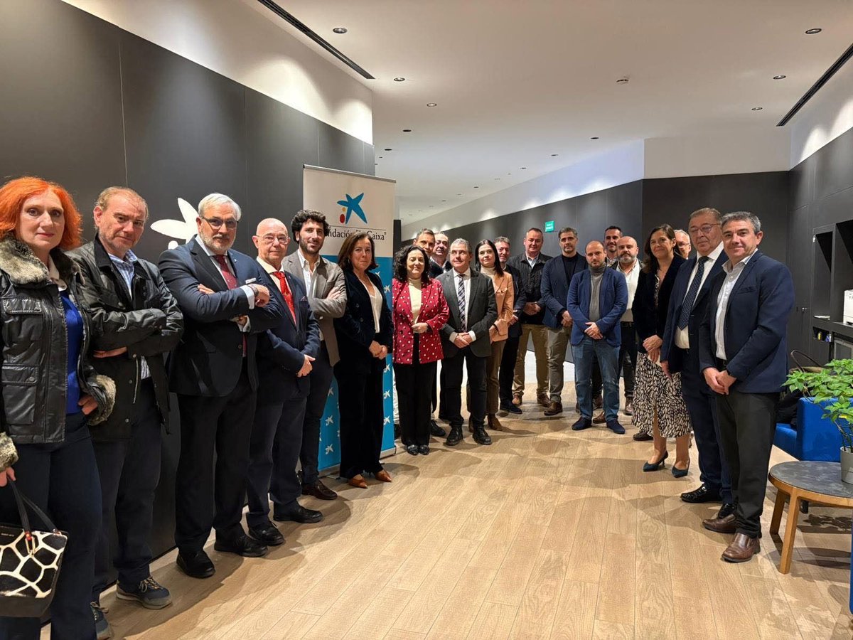 Hdad_Via_Crucis's tweet image. #Comoencasa pisos de acogida para enfermos y familiares sin recursos, continúa recibiendo el inestimable apoyo de la Obra Social Conjuta  @agrupacioncor y @FundlaCaixa 
Nuestro sincero agradecimiento 
@latrinidadp @OPSTCordoba #ObraSocial #Cordobaesp #LunesSanto #ViaCrucis