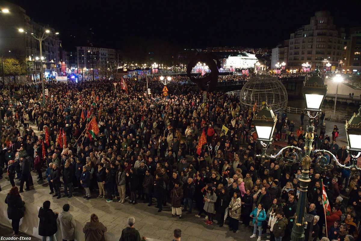laccent's tweet image. Gran manifestació antifeixista ahir a Bilbao organitzada per l&apos;esquerra indepentista basca en record de Santi Brouard i Josu Muguruza, socialistes abertzales assassinats pel terrorisme de l&apos;estat espanyol