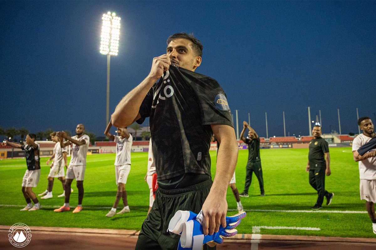 بين الرجال "الوافيه" ينحسب له 🔝🤍

"الواكد" دائماً في الموعد 🧤🤎

#الجبلين | #فارس_الشمال