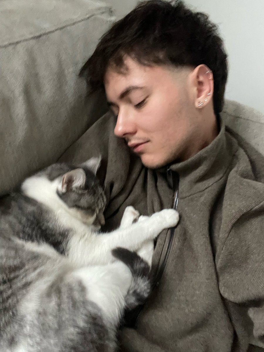 pimentsquelette's tweet image. #LGBTQIANovemberHaters