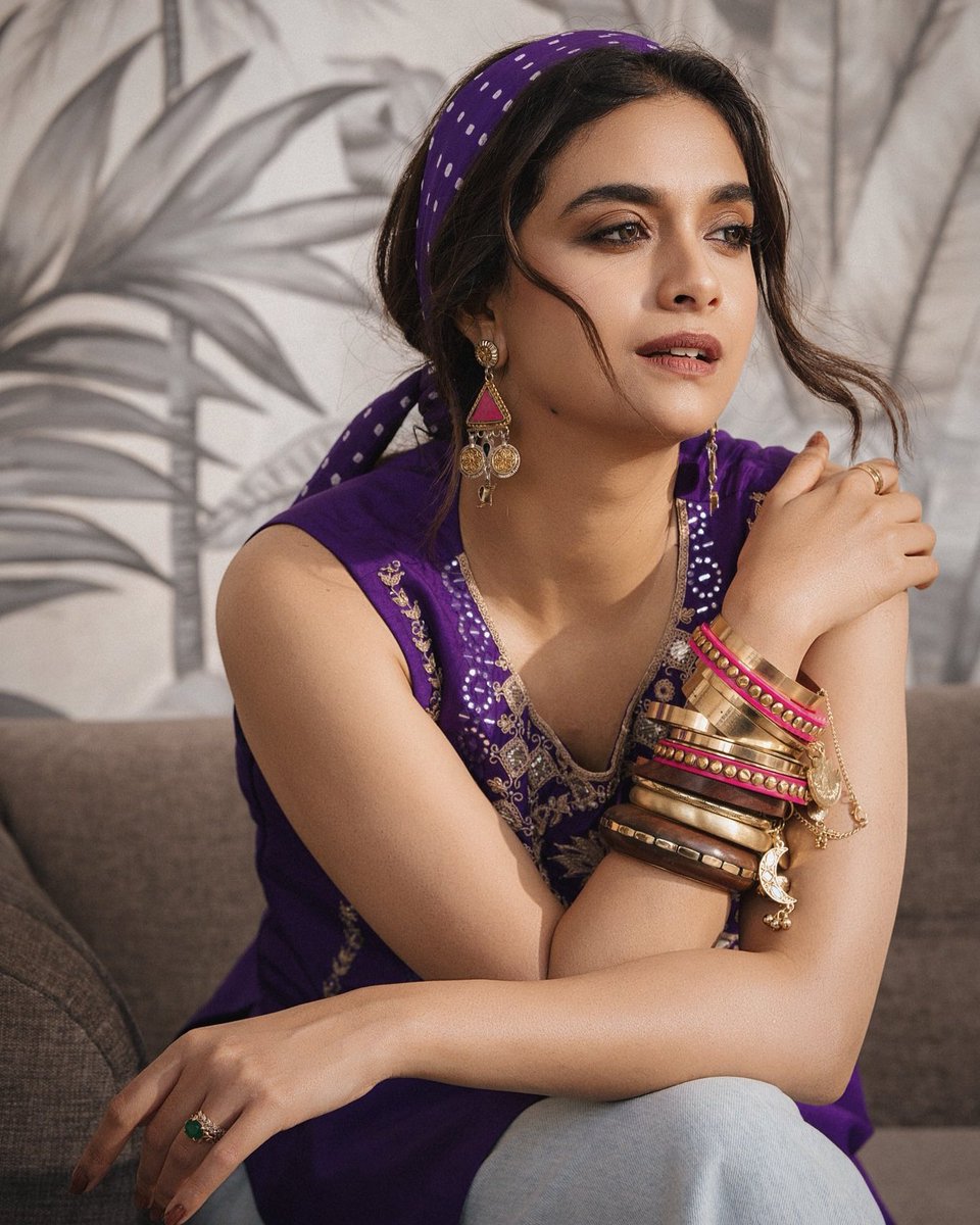 VisualDrops_'s tweet image. Actress Keerthy Suresh latest photoshoot pic 💖 

#VisualDrops #actress #KeerthySuresh @KeerthyOfficial #photoshoot