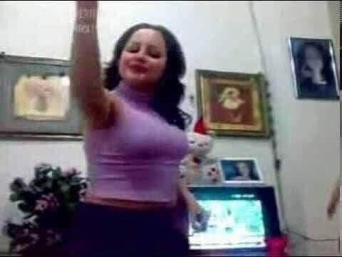 الشعب اللي يعوف كل هاي السرقات وخميس الخنجر ورافع الرفاعي ويركض ورى المطرب محمد عبدالجبار 👇