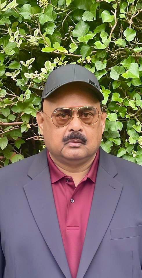 بیرون ملک جلاوطن اینکرپرسنز اوریوٹیوبرز کی پاکستانیت کہاں ہے؟
۔۔۔۔۔۔۔۔۔۔۔۔۔۔۔۔۔۔۔۔۔۔۔۔۔

بیرون ملک جلاوطن اینکرپرسنز، وی لاگرز اور یوٹیوبرزکی جانب سے عمران خان کی حمایت اور دبے الفاظ میں فوج پر تنقید کا بیانیہ محض ڈالرز کمانے کاذریعہ ہے، ماضی میں یہ عناصر نہ صرف عمران خان کے