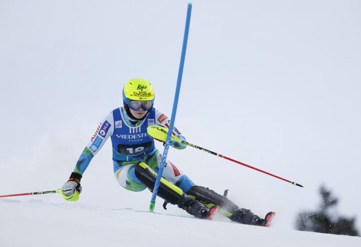 🇸🇮 Mauvaise nouvelle pour Neja Dvornik
Suite à sa blessure ce matin à l’échauffement à Gurgl, les examens ont révélé une fracture tibia–péroné droits, au-dessus de la cheville
Neja sera opérée puis rapatriée pour sa rééducation
Sa saison est hélas déjà terminée
📸 Agence Zoom