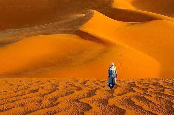 Alyoum24's tweet photo. هناك مقولة جميلة:
كلما أعطيت بلا مقابل، كلما رزقت بلا توقع..
إعمل الخير بصوت هادئ..
فـ غداً سيتحدث عنك بصوت عالي! https://t.co/WlHzsyeUbn