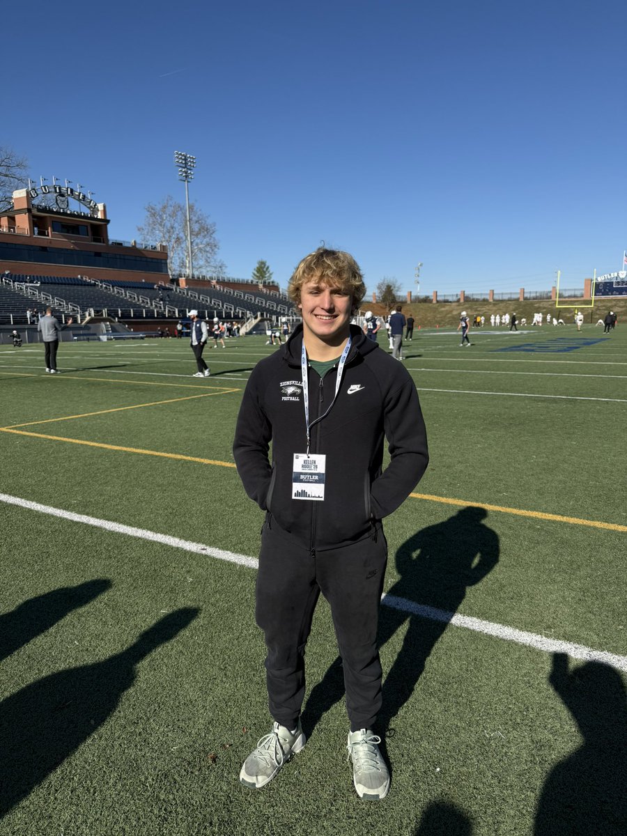 KellenRiddle30's tweet photo. Great atmosphere and stadium @ButlerUFootball. Thanks @coachklynch for an awesome visit yesterday. Go dawgs!

@ZionsvilleFB @CoachTurnquist @JoelJanak @sds_shackelford @SWiltfong_ @Bryan_Ault @IndianaPreps @ZVFB_video @ZVille_Strength https://t.co/l2TPBTt2xZ