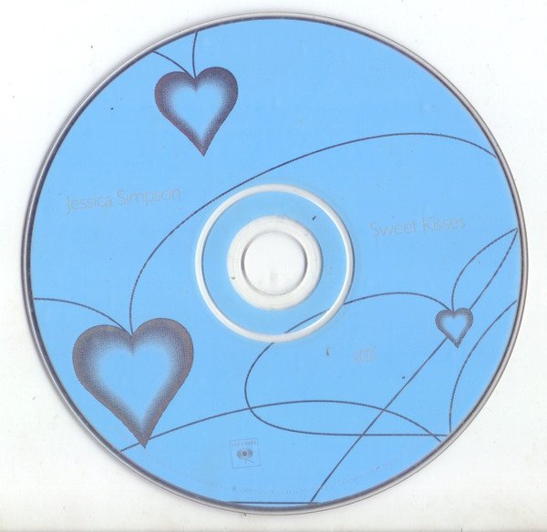 y2kpopart's tweet image. 26 years ago, Jessica Simpson released her debut album “Sweet Kisses” The album charted at #65 on the Billboard 200 with ~65,000 first-week sales. Over time, it climbed to #25, stayed on the chart for 62 weeks, and was certified 2× Platinum in the US.