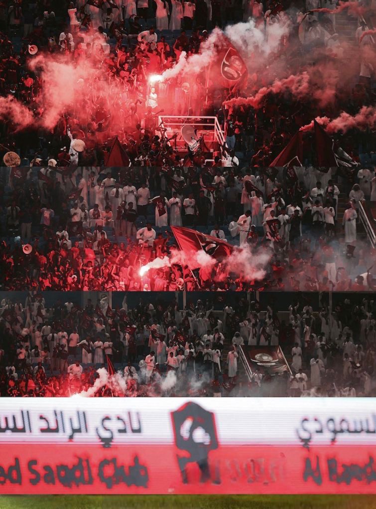 جمهور الرائد عانى فترة طويلة من تذبذب المستوى والنتائج، ومع ذلك ما ترك المدرج ولا غاب عن ناديه ، يحضر لأنه عاشق، ولأن حب الرائد عندهم أكبر من كل الظروف ،جمهور وفيّ يستحق ان يفرح ويعود إلى مكانه.
 #الرائد