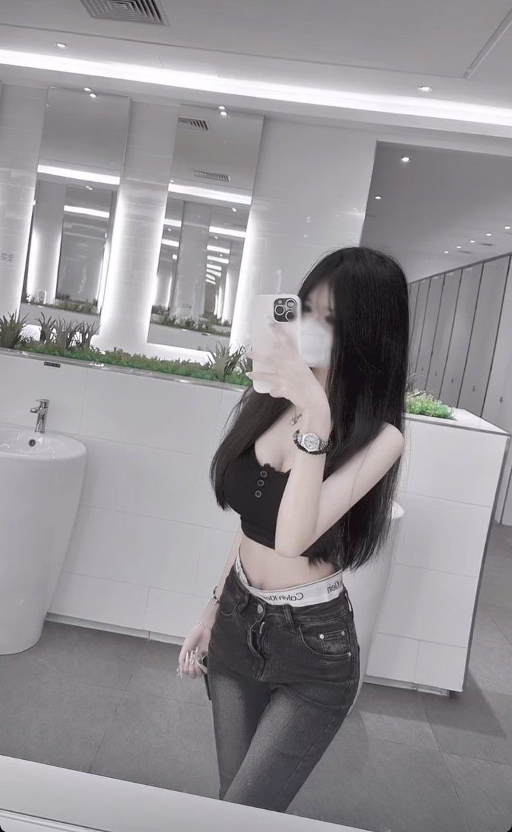 XUEN528's tweet photo. 再发一个🥵 https://t.co/0auvJXL1fU