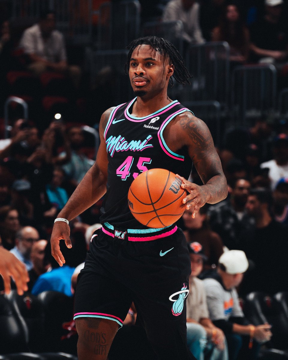 FastBreakTips's tweet image. #NBA 

🗓️ 24/11

🎯 Bet : 

Davion Mitchell over 9,5 points 
@ 1,81 💰 1.5% 

RT ♻️ / Fav ❤️ si tu suis 
#TeamParieur #FastBreakTips