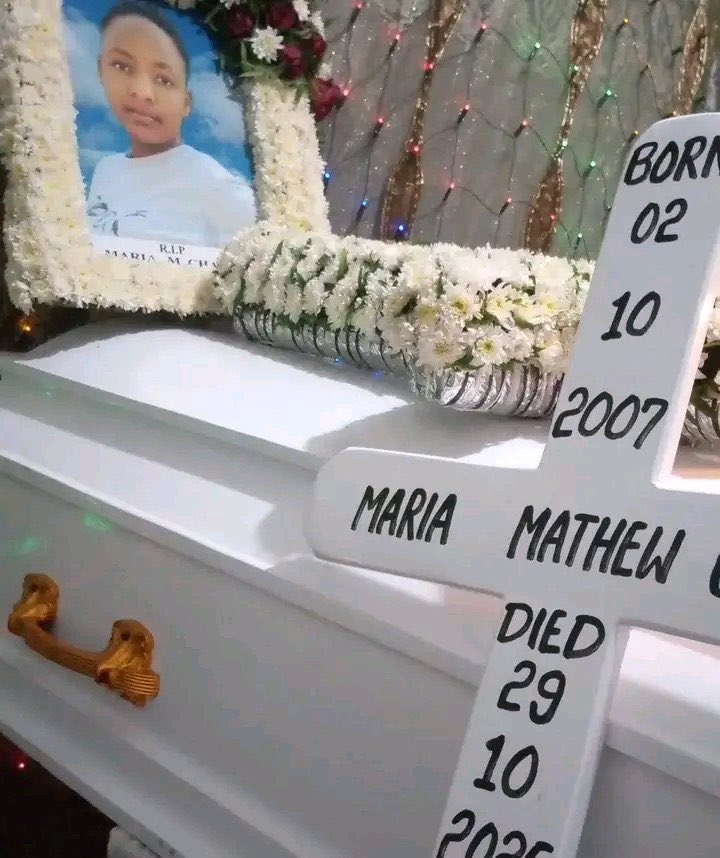 MariaSTsehai's tweet image. ‼️A YOUNG LIFE CUT DOWN BRUTALLY BY SAMIA SULUHU’S MILITIA‼️
😢 I have no words left! So tragic - just 18 years old - shot mercilessly outside her home!
 
“The date 29/10/25 has left an indelible mark in my heart, it is the day I lost my only daughter, my dear friend, the child…