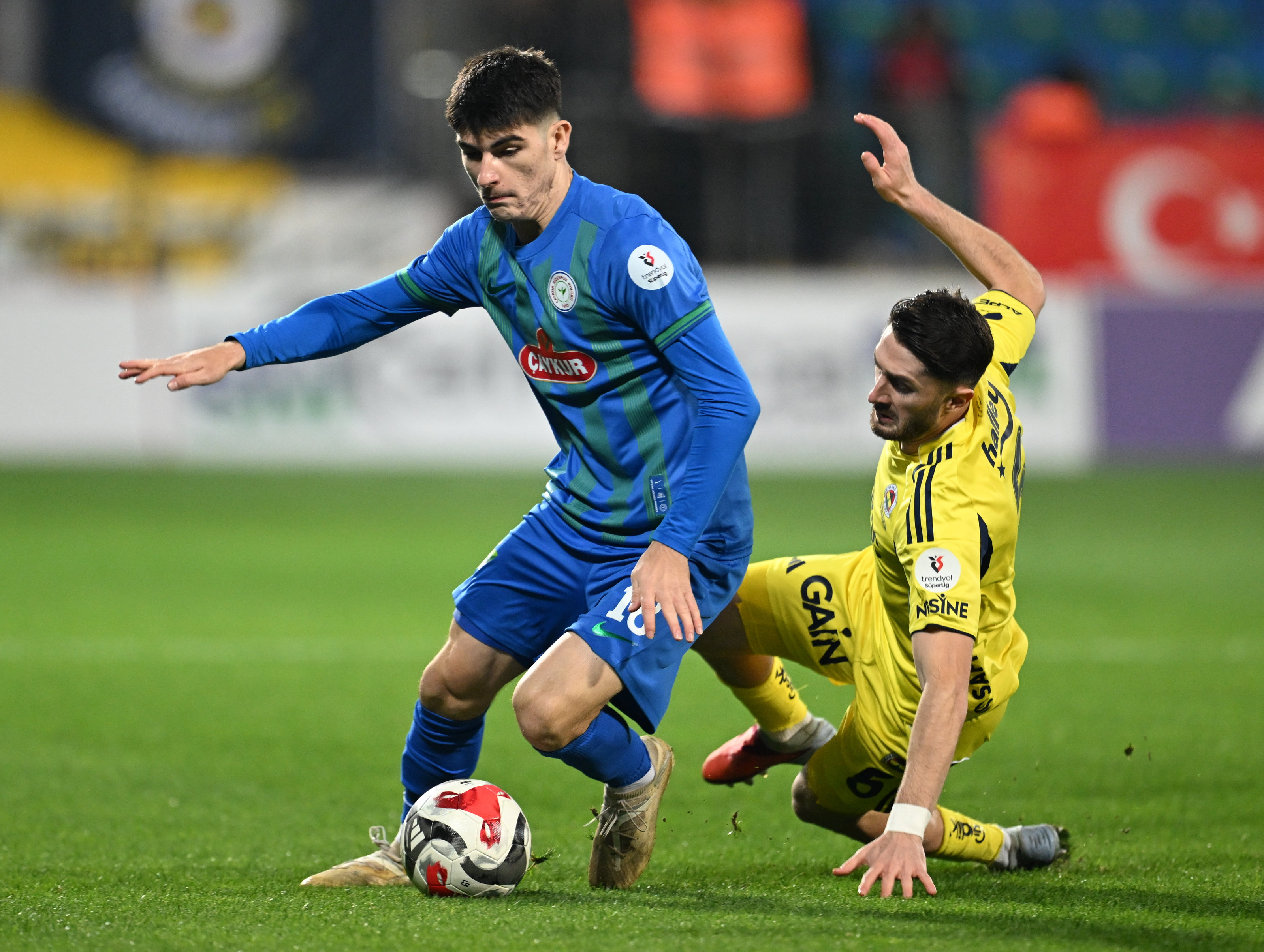 Fenerbahçe Çaykur Rizespor deplasmanında 5 gol attı: Muhteşem geri dönüş!