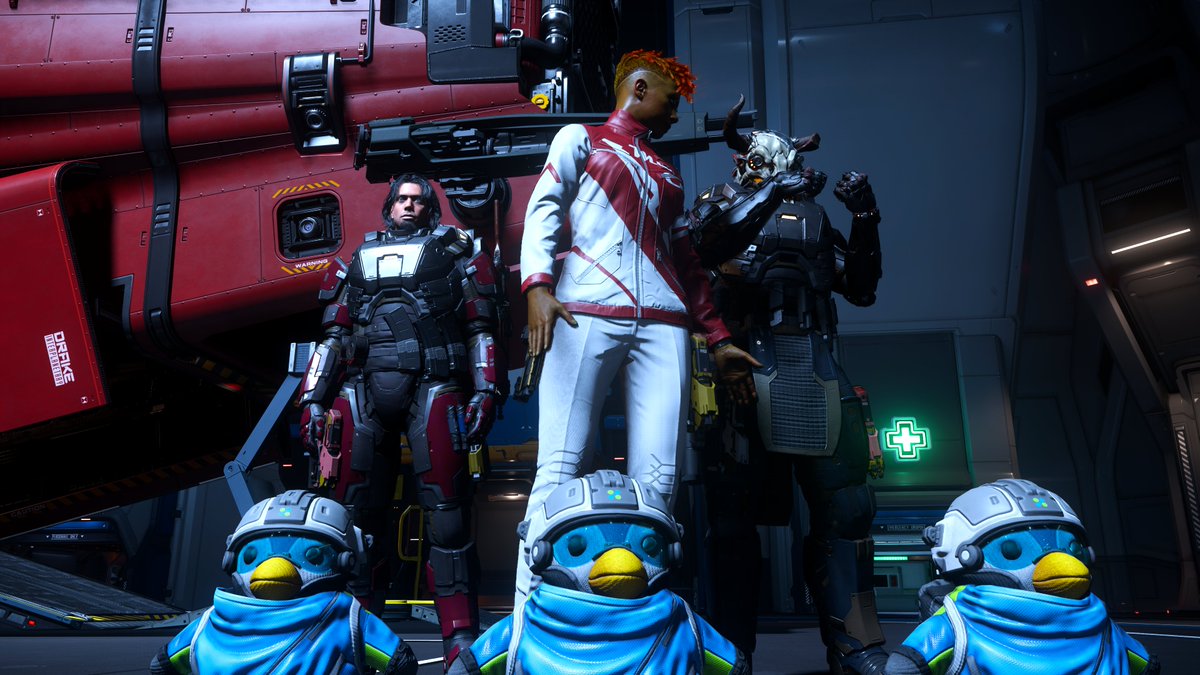 DIskaldur's tweet image. Early today I stranded on a station, I got picked up on my way to Orison by @CornuUni whose… let’s say friendly, instincts kicked in the moment she saw the camera😅

And somehow ended up riding in a Clipper packed to the brim with Picos and a photo session ❤️(Please @pico_sc…