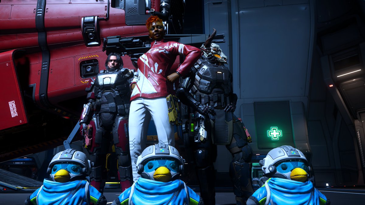 DIskaldur's tweet image. Early today I stranded on a station, I got picked up on my way to Orison by @CornuUni whose… let’s say friendly, instincts kicked in the moment she saw the camera😅

And somehow ended up riding in a Clipper packed to the brim with Picos and a photo session ❤️(Please @pico_sc…