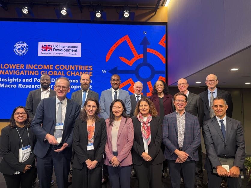 Dennis Novy tweet media