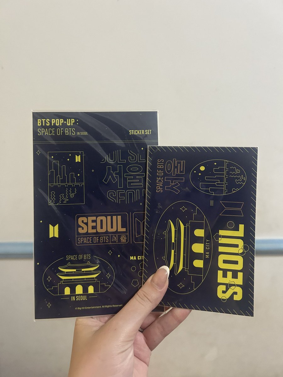 storekpaper's tweet photo. (Sticker Set) do evento BTS POP-UP: SPACE OF BTS IN SEOUL

R$60 frete incluso https://t.co/xk0ownrbhK
