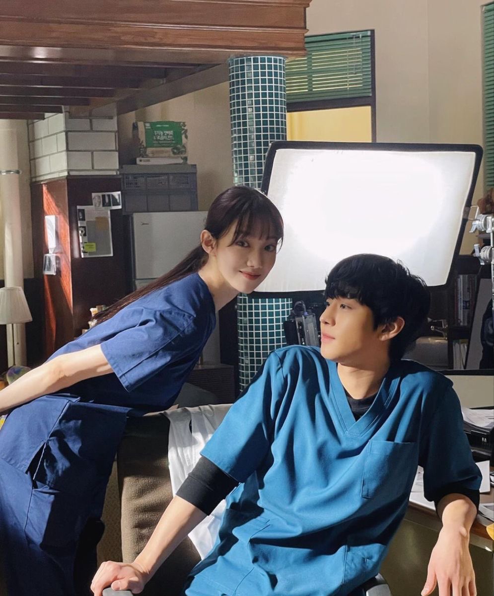 SaySomethingSyd's tweet photo. Back from the dead, and I miss these two. 🥲 #AhnLee https://t.co/mNWTBjCBoD