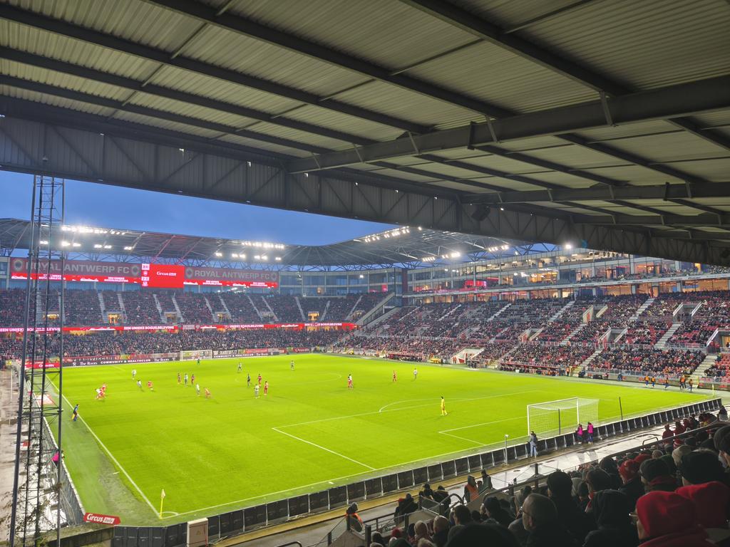 hannoderbus's tweet image. gegner vorher in 15 spielen fünf mal unentschieden rest verloren ich kann es  noch