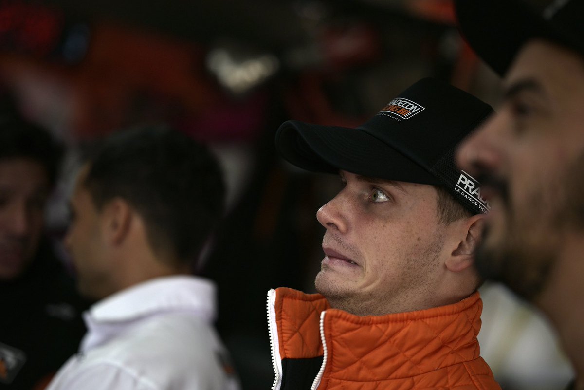 En 2 semanas se termina la temporada 
y vos tipo 😳

📸 Prensa Pradecon Racing 
Germán Alt / Julieta Palma