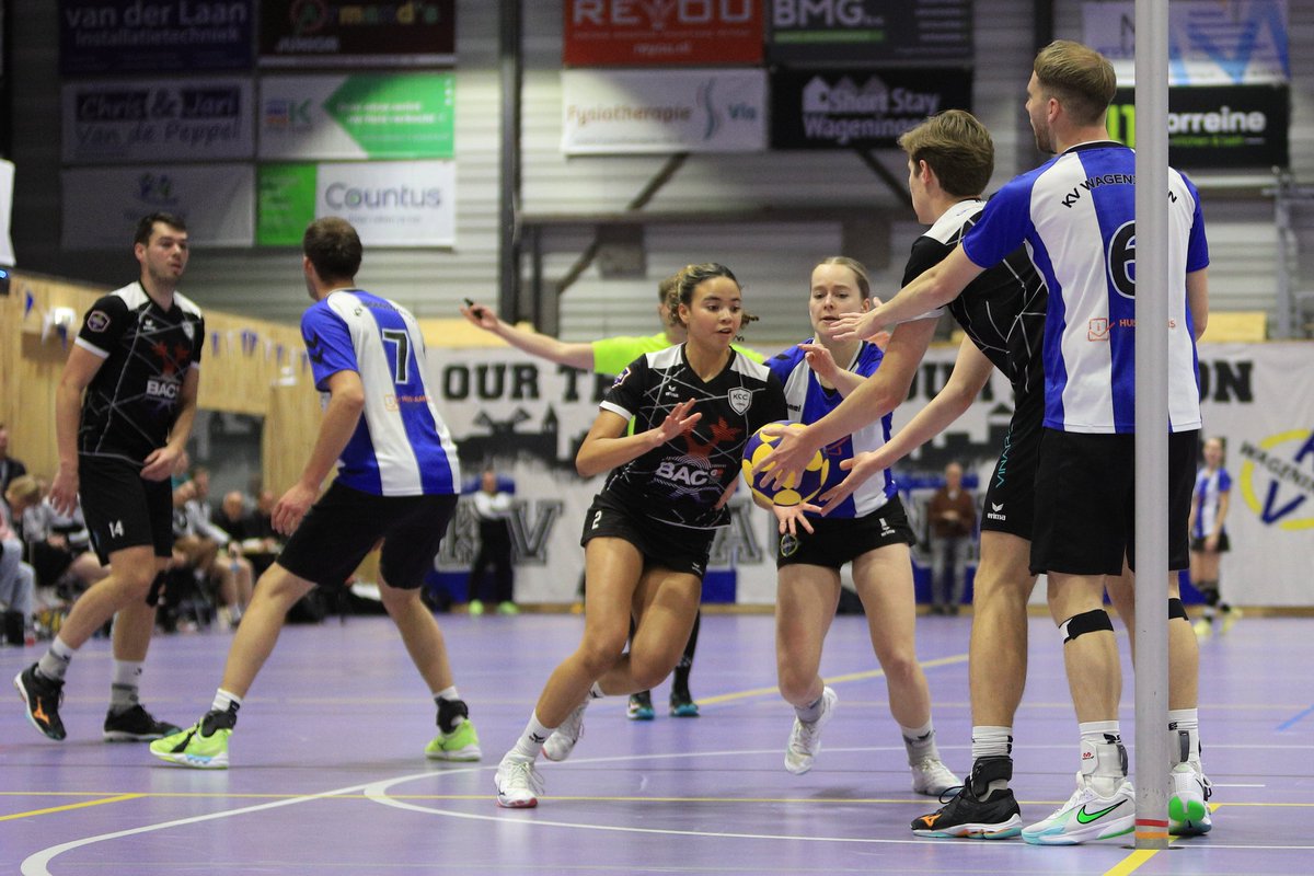 KCC/CK Kozijnen heeft niks in te brengen tegen een ontketend Wageningen (27-17)  kcconline.nl/korfbal/korfba…