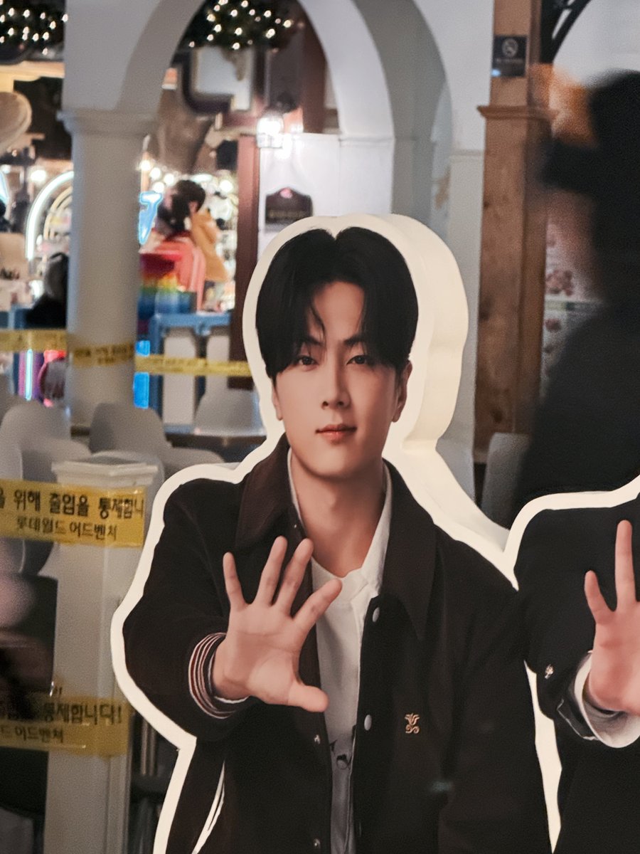 cochococat's tweet image. 로띠월드잘놀다갑니둥