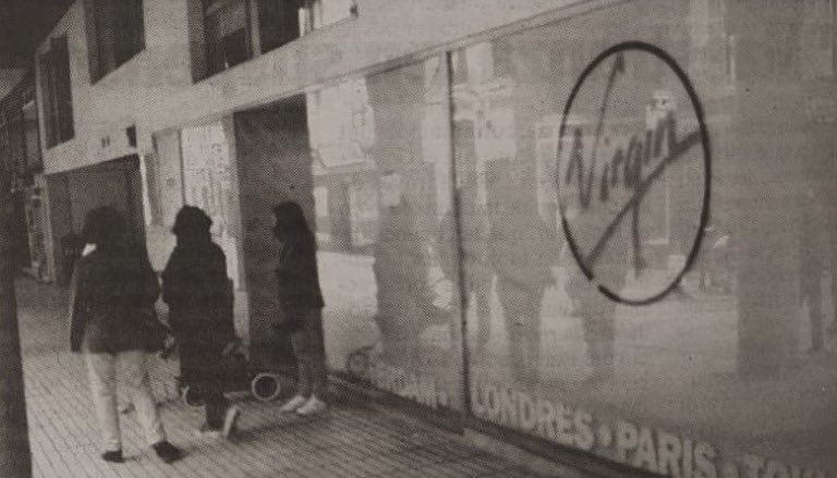 Qué ilusión hoy HACE 30 AÑOS de la inauguración de la #VirginMagastore de la calle Torreiro en #Coruña. Duró 3 años pero que bien los disfrutamos mientras duró. #musicistheanswer
