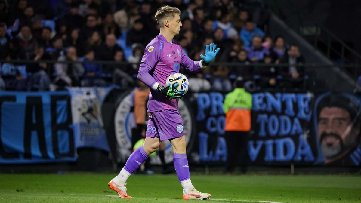 #Belgrano | 🔝🇺🇾 Thiago CARDOZO fue el 5° arquero con mejor porcentaje de atajadas del Clausura [81.67%].

➜ Lo superan: Cambeses [93.75%], Aguerre [82.54%], Losada [82.26%] y Arce [81.97%] .

🔍 Fue el 7° con más atajadas totales [49] y el 5° menos goleado [11 - min. 5 PJ].