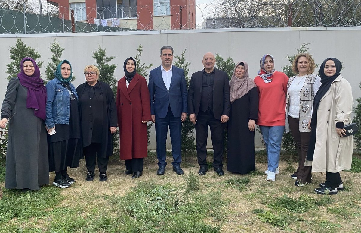 MadefTR's tweet photo. (MADEF) Malatya Dernekler Federasyonu Kadın Kolları toplantısına kıymetli eşim Hacer Hanımla birlikte katılım sağladık.

Genel Merkez Kadın Kolları Başkanı Sn. Pınar Yiğit Solhan’a, ilçe başkanlarımıza ve yönetim kurulu üyelerine gönülden teşekkür ederiz. https://t.co/cJvPsrXQ1E