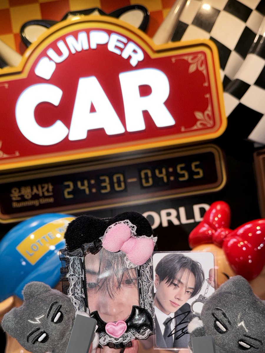 cochococat's tweet image. 범퍼카는 못 탔지만 쫑프샷은 찍고 옴🏎️🏁