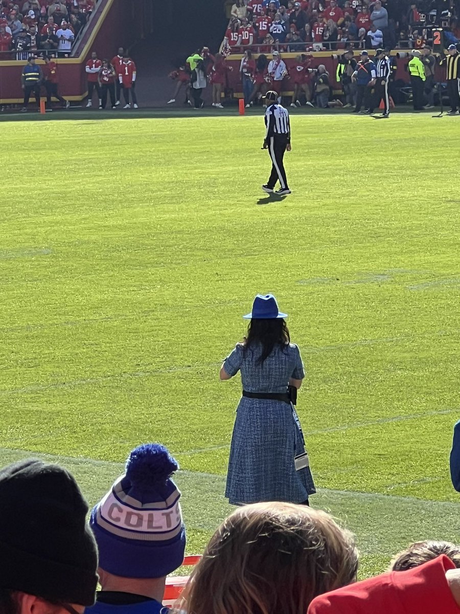 ColtsFanCole's tweet image. The icon herself