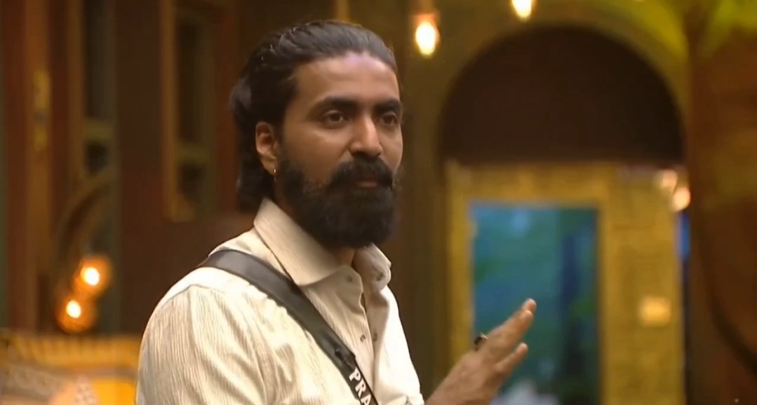SuhailsHamdan's tweet photo. Prajin to vikkals : 2mins door thirakren un pondati kootitu வா

Bb to prajin : 2 mins veliya poitu vaa un pondaati epd kadharuranu paaru 

Lol 

#BiggBossTamil9 #BiggBossTamil https://t.co/ZdoU4nArIF