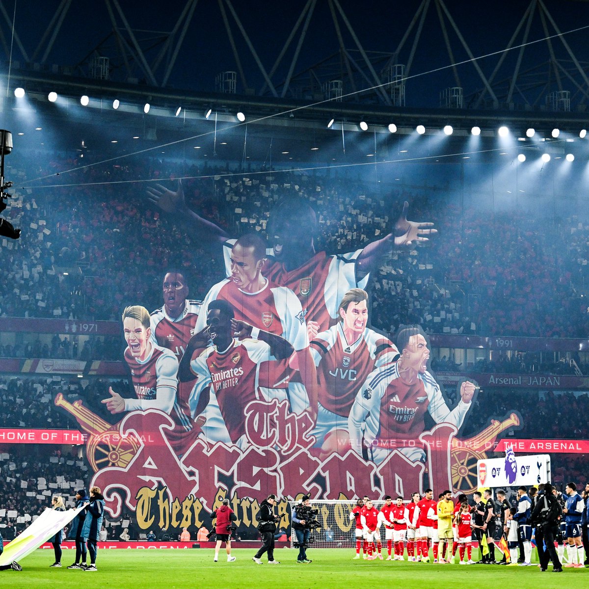 LeGrove's tweet image. One of the best results of the season - Spurs didn't come to play football. Arsenal found a way with 4 open-play goals and limited Spurs to two shots over 90 minutes. Biggest NLD win in 13 years!

Sensational from Eze.

Beat CFC, it's 9 clear.

P.S. Outrageous supporter-led tifo