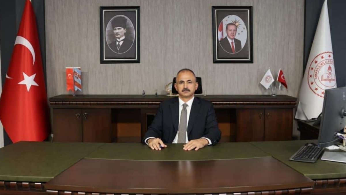 Müdürümüz Sayın Murat Küçükali 24 Kasım Öğretmenler Günü nedeniyle bir mesaj yayınladı.

👇👇👇

ankara.meb.gov.tr/www/mudurumuz-…

<a href="/tcmeb/">Millî Eğitim Bakanlığı</a> <a href="/Yusuf__Tekin/">Yusuf Tekin</a> <a href="/Murat4Kucukali/">Murat Küçükali</a>