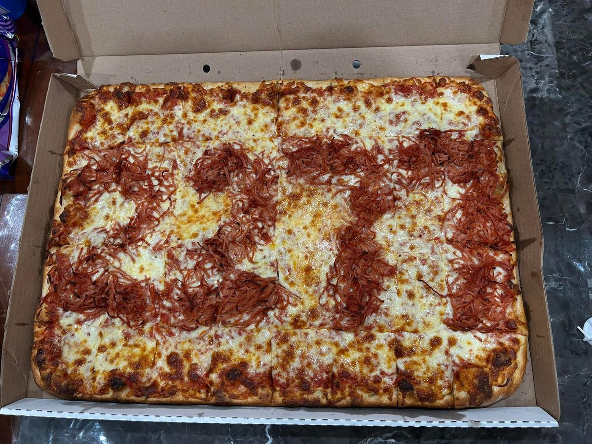 SetoAssyrian's tweet image. A year ago today I maxed on old school RuneScape 😂