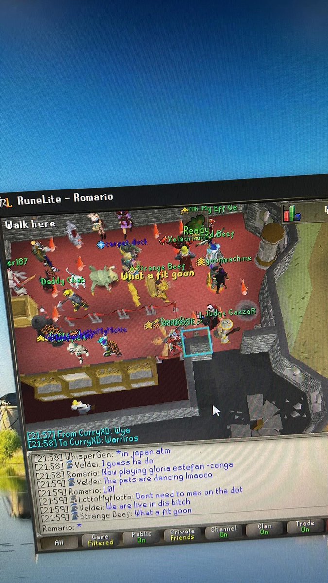 SetoAssyrian's tweet image. A year ago today I maxed on old school RuneScape 😂