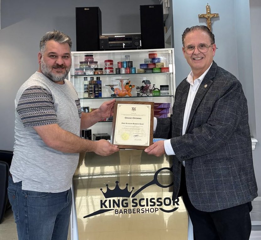 RudyCuzzetto's tweet image. Thrilled to congratulate Poul and his team at the King Scissor Barbershop on their grand opening at 177 Lakeshore Road East in #PortCredit. Contact them to develop your own personalized haircare plan. #MississaugaLakeshore #OpenForBusiness

Read more:
kingscissor.com
