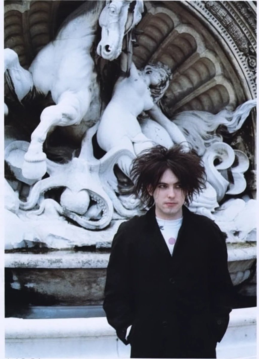 Robert Smith
Bologna (1984)
📷 Tom Sheehan.