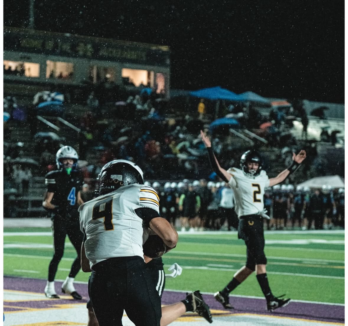 BrentonW2002's tweet image. Headed to STATE CHAMPIONSHIP!!!! @Cochran_jeffc