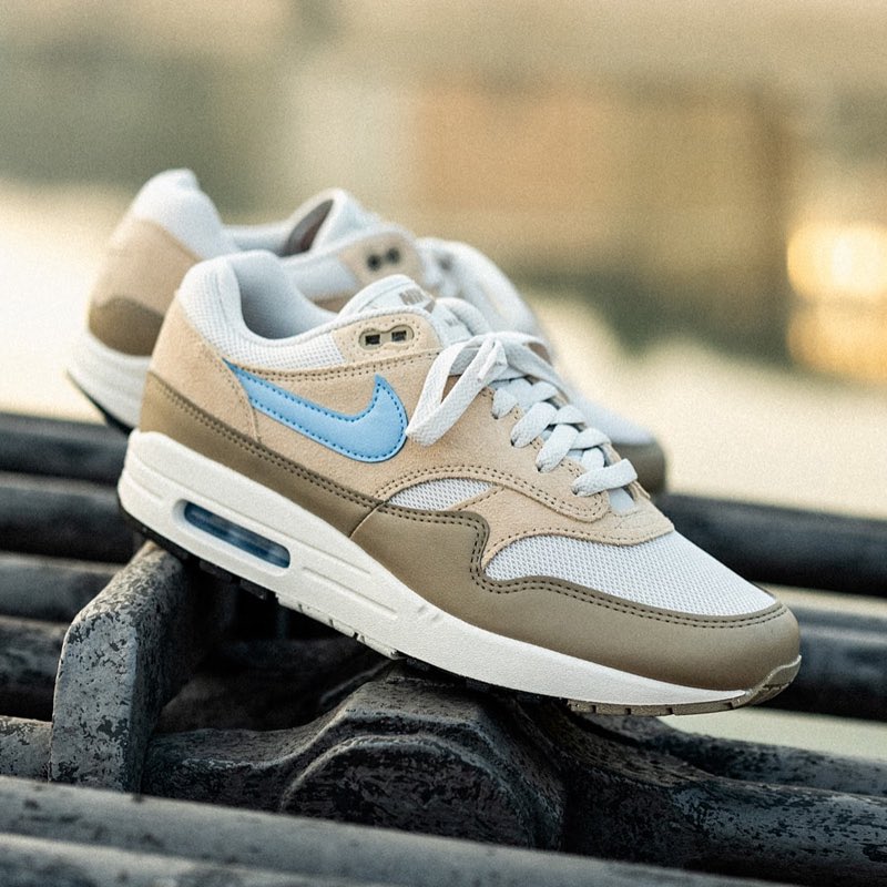 AD: TOP DEAL: $63.73 w/code BFRIDAY 
Nike Air Max 1 Essential 'Light Bone/Sanddrift/Psychic Blue'    

Shop -> mavely.app.link/e/gm3uZDKZ8Qb