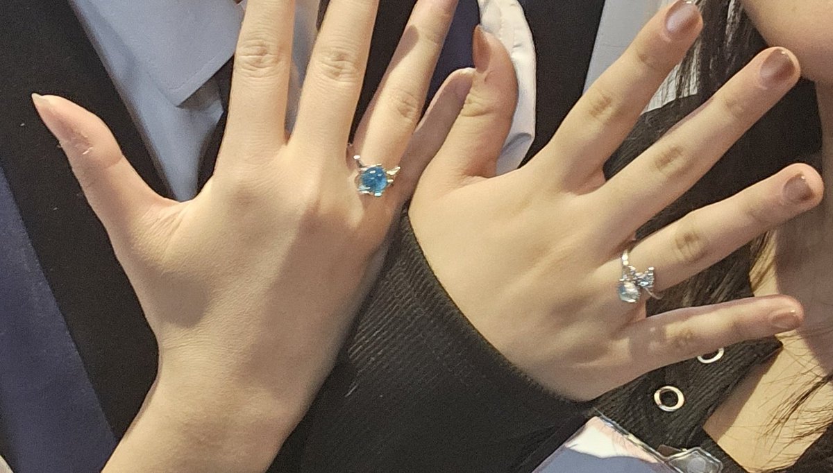 #웰컴쌒3_후기이벤트
잊지 않기 위해 적은 것만 해도 이정도네요... 너무 즐거웠고 혼자라서 걱정했는데 같은 테이블 분들이 다들 잘 챙겨주시고 신경써 주셔서 감사했습니다♡ 주최진분들, 스탭, 협력분들 모두 고생 많으셨어요!

(얼굴안나오는손사진은괜찮을까요... 나케니스랑커플링꼈다.)